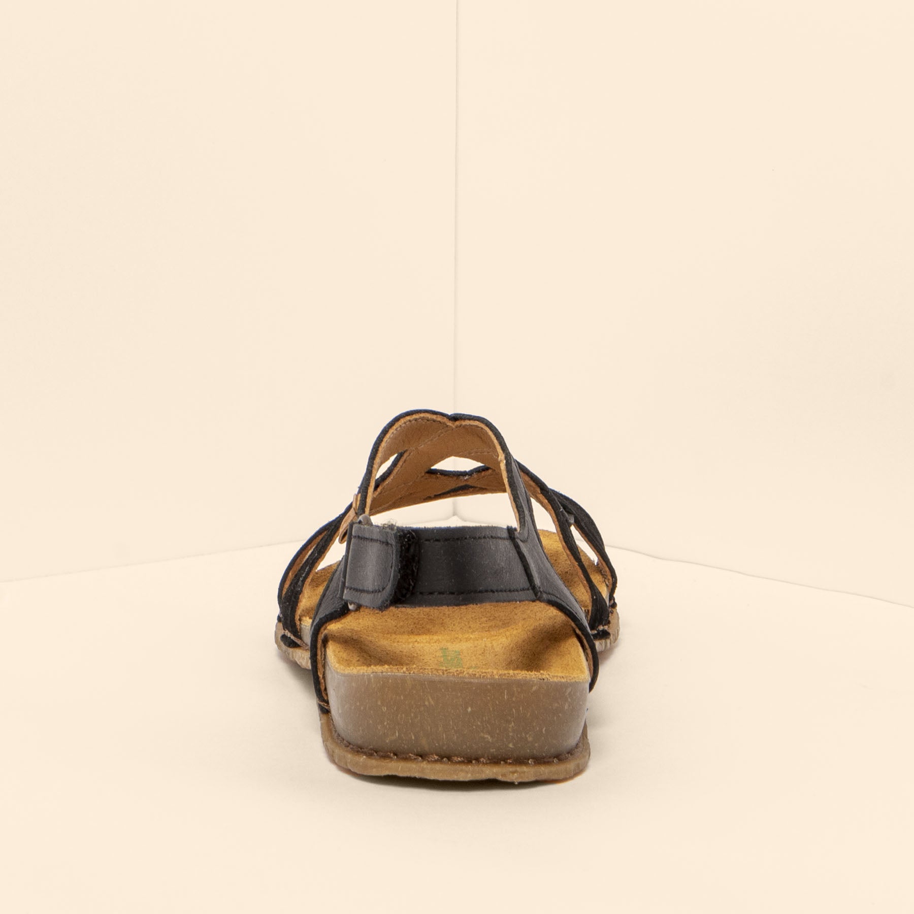 gid://shopify/Product/15700087669068_5
