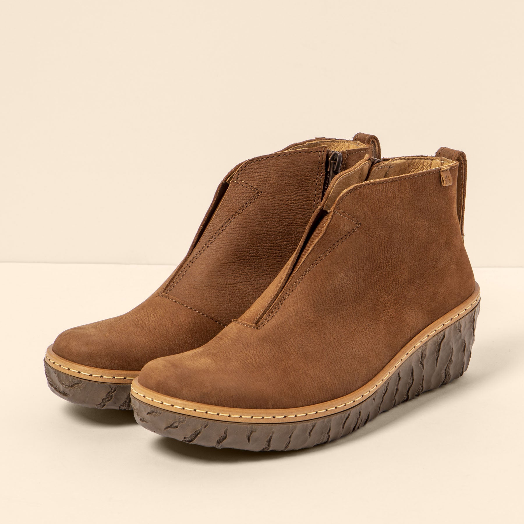 gid://shopify/Product/15699912720716_5