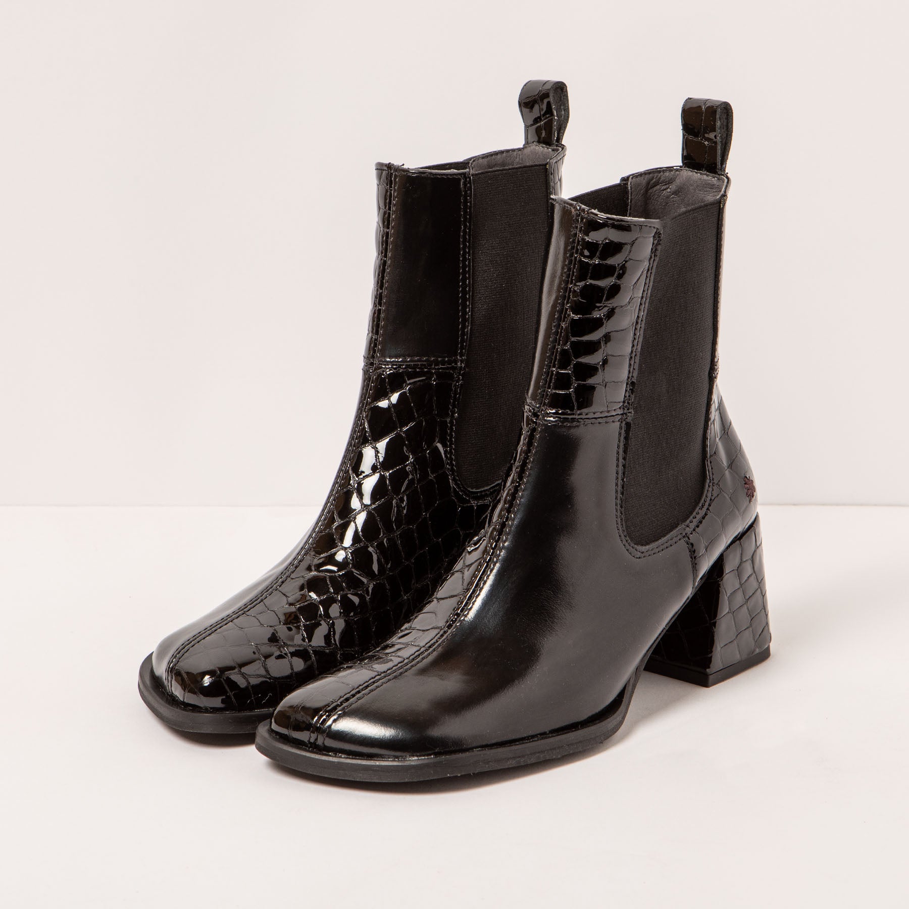 gid://shopify/Product/15694190903628_2