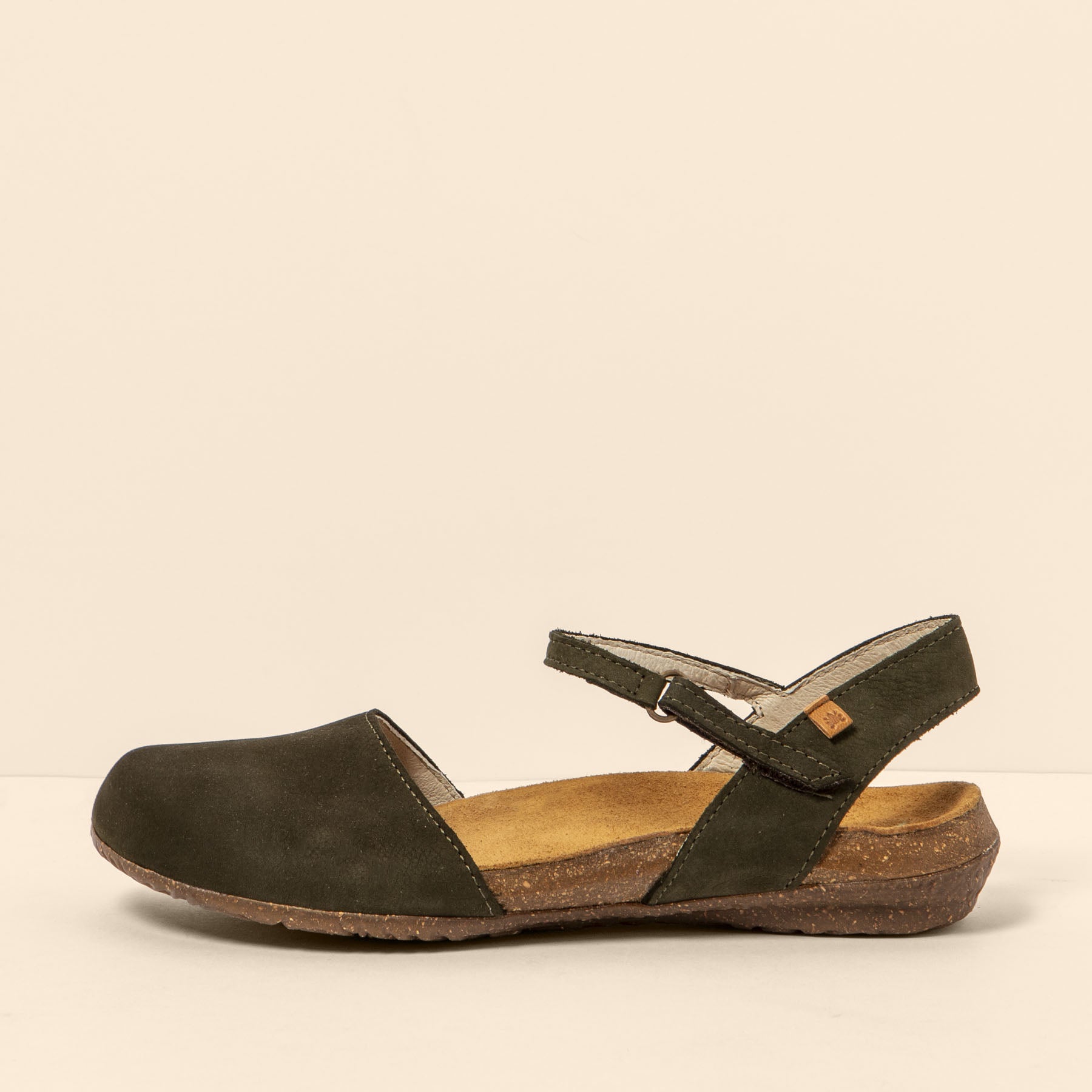 gid://shopify/Product/15700685029708_1