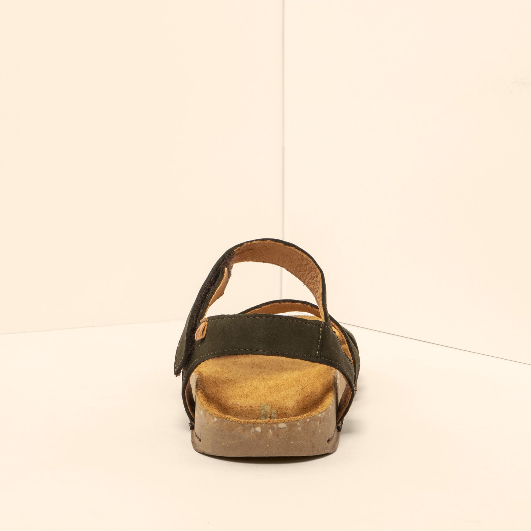 gid://shopify/Product/15700490781004_5
