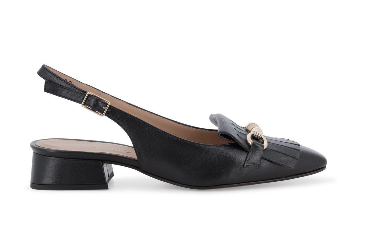 gid://shopify/Product/15686028132684_1