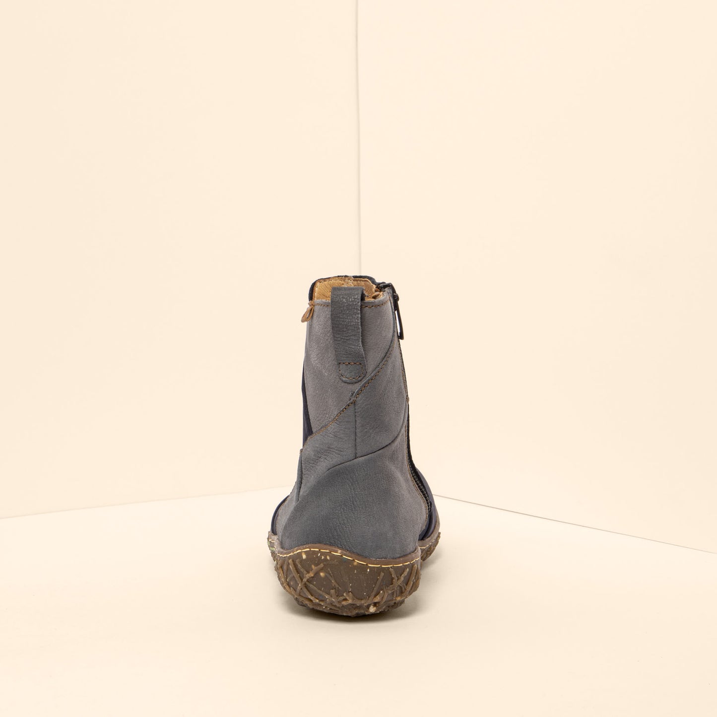 gid://shopify/Product/15699975176524_8