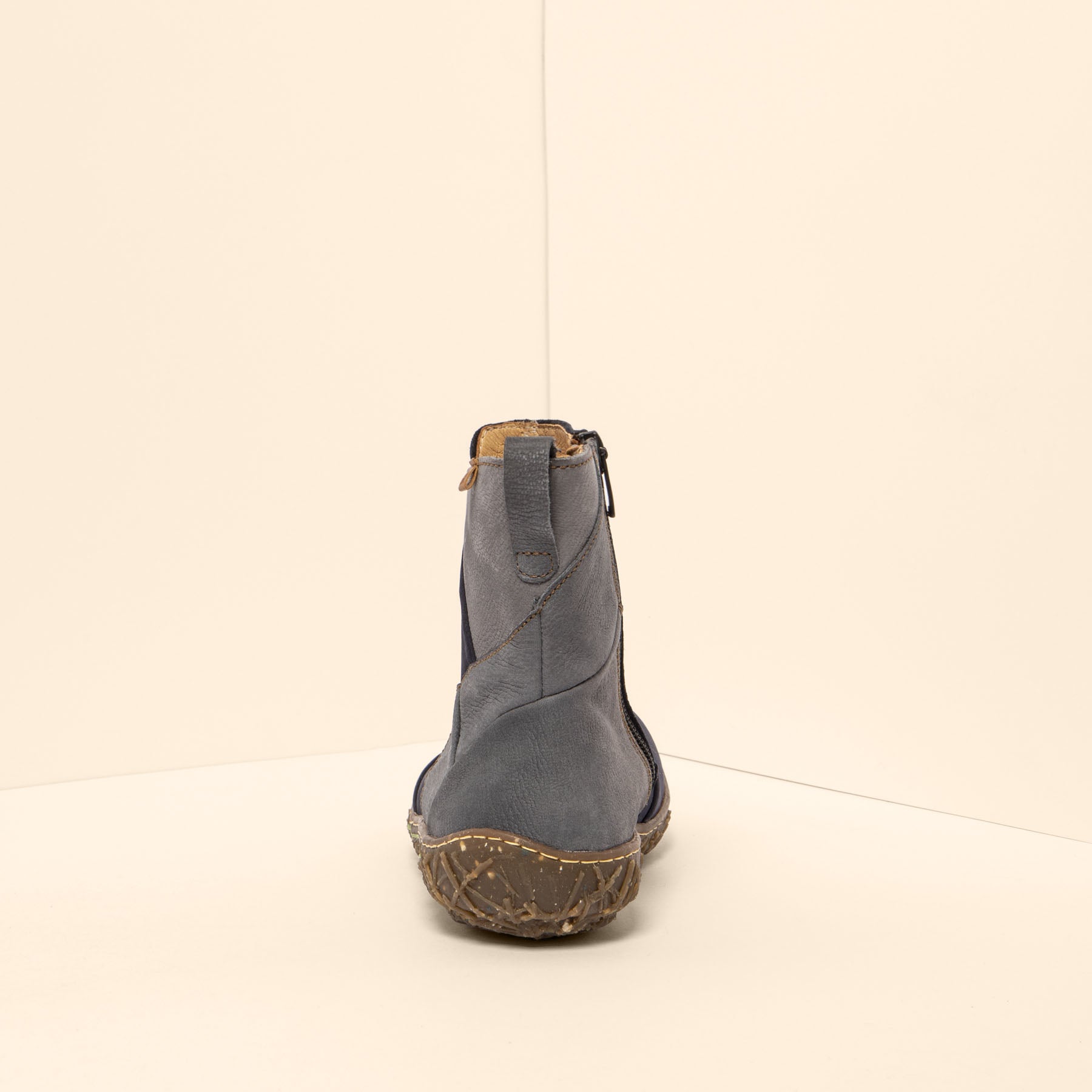 gid://shopify/Product/15699975176524_8