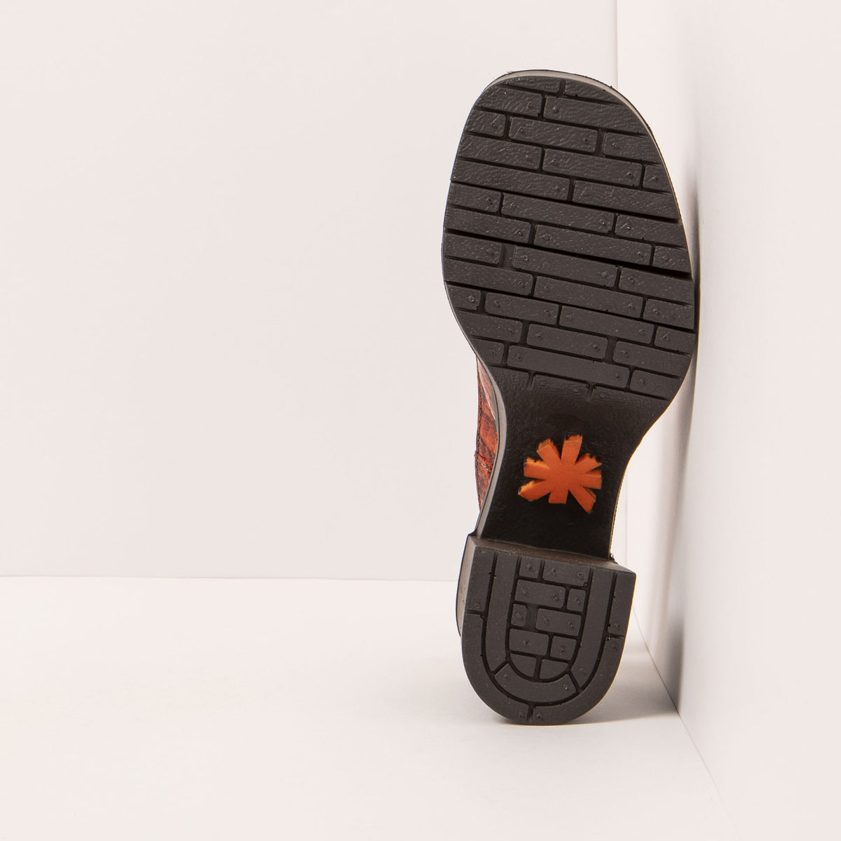 gid://shopify/Product/16172159893836_3