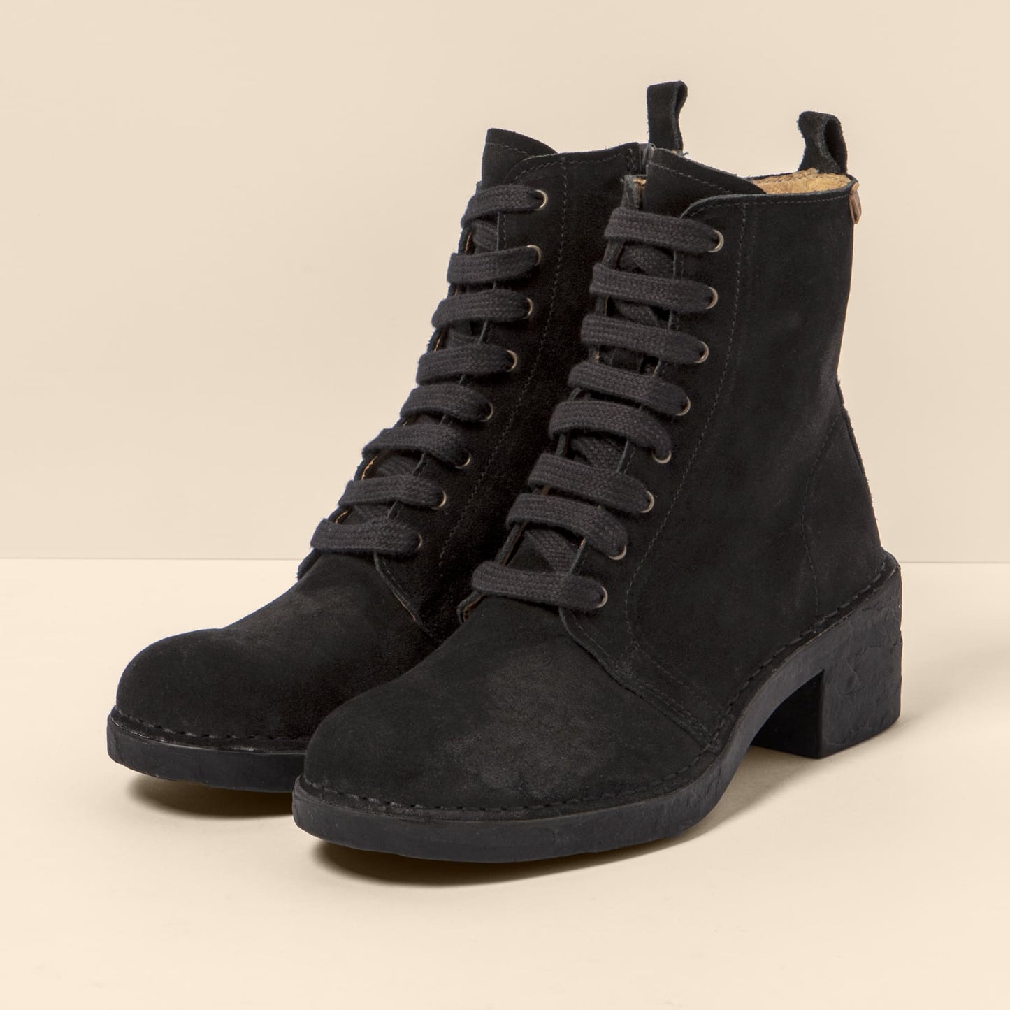 gid://shopify/Product/15700040384844_2