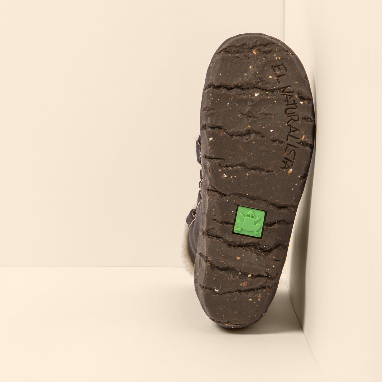 gid://shopify/Product/15699964920140_3