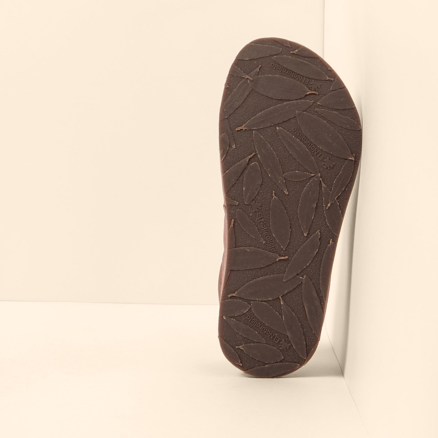 gid://shopify/Product/15700393886028_3