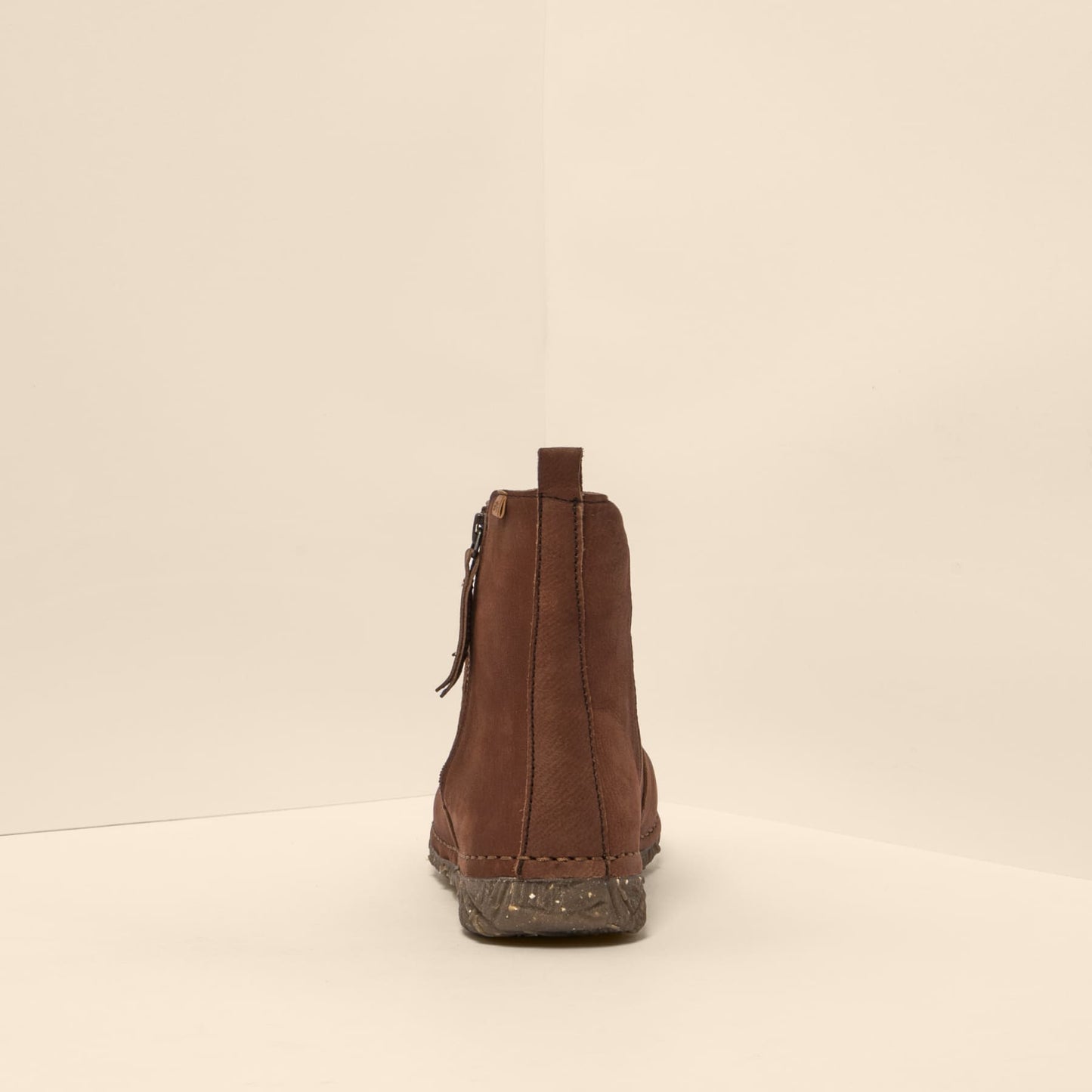gid://shopify/Product/15700000964940_5