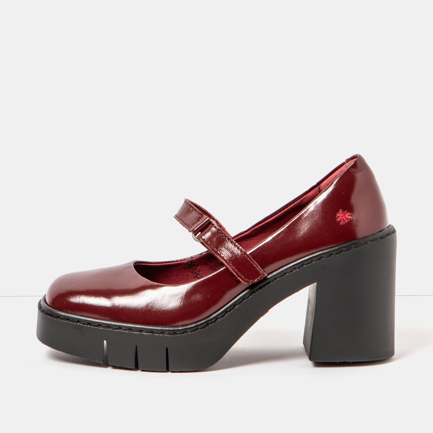gid://shopify/Product/15694366605644_1