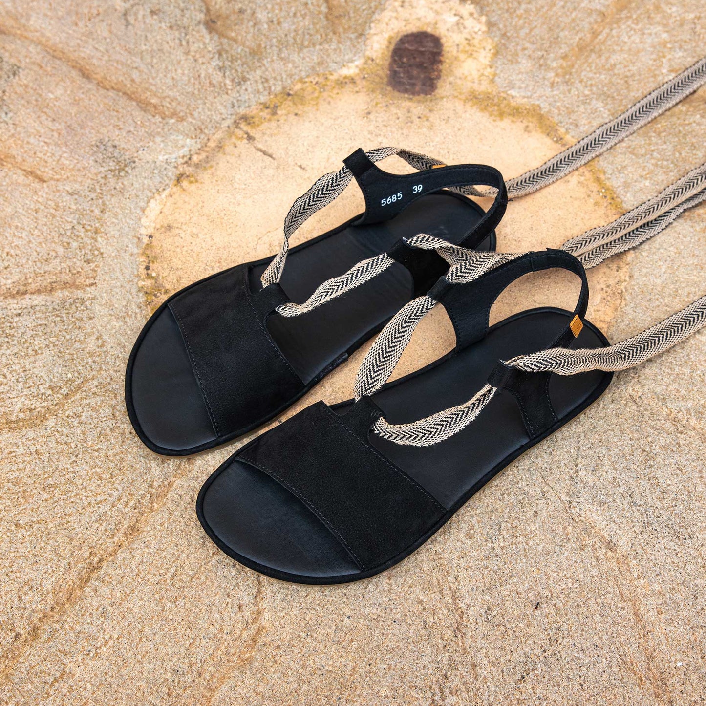 gid://shopify/Product/15700452376908_4
