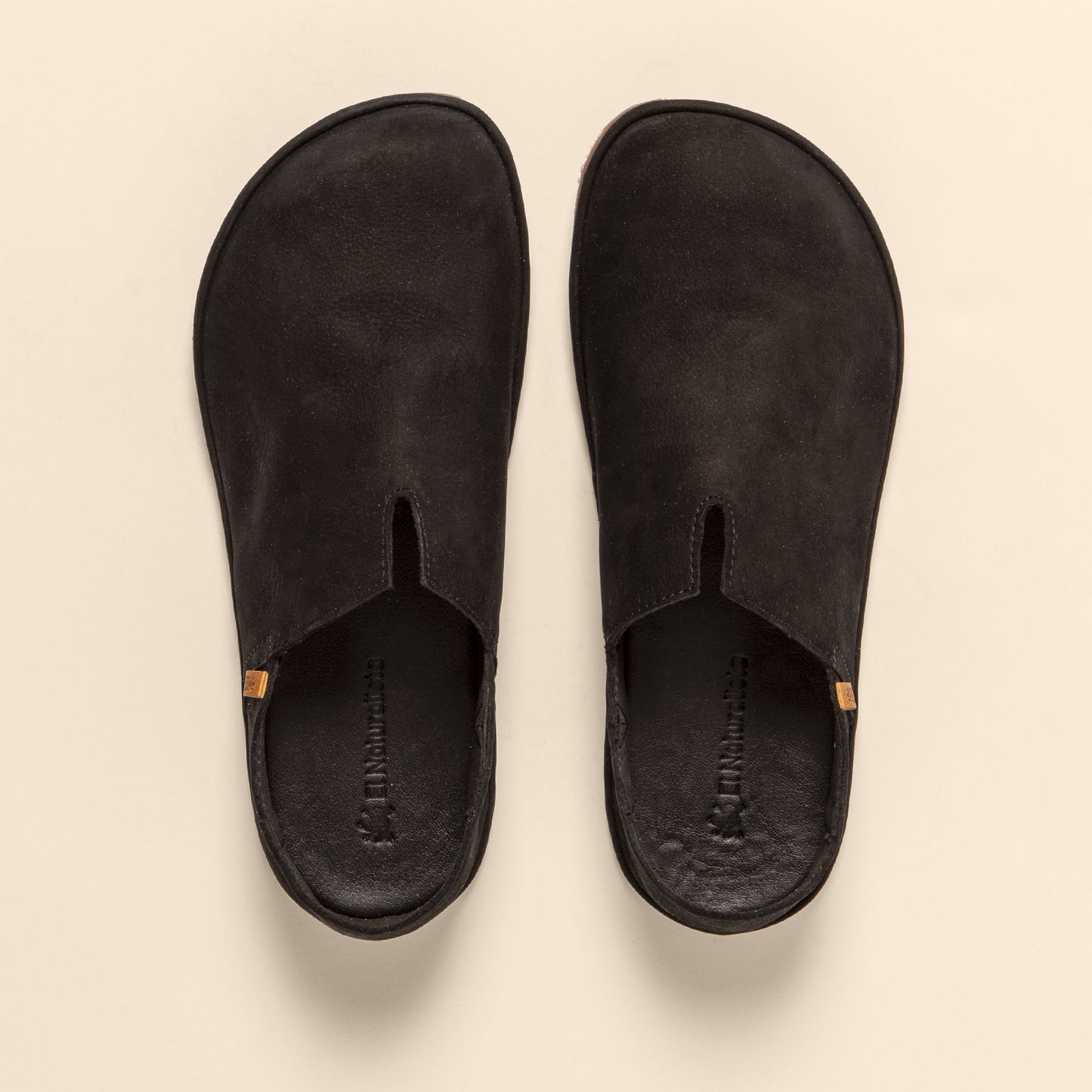 gid://shopify/Product/15700425015628_4