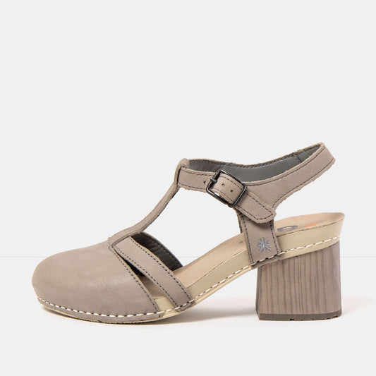 gid://shopify/Product/16172984303948_1