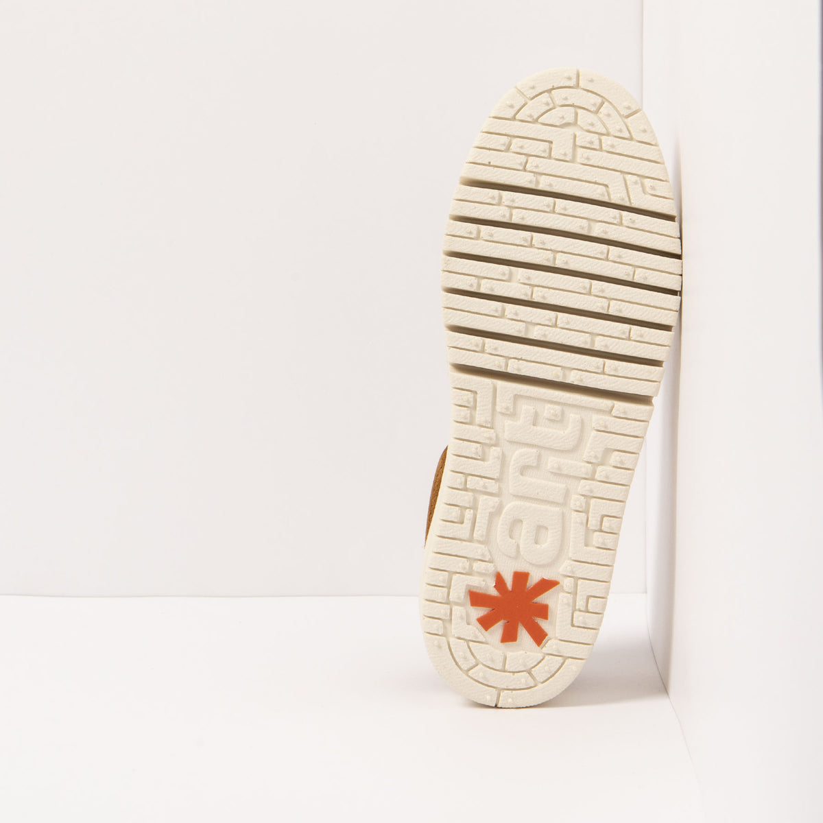 gid://shopify/Product/16171529371980_6