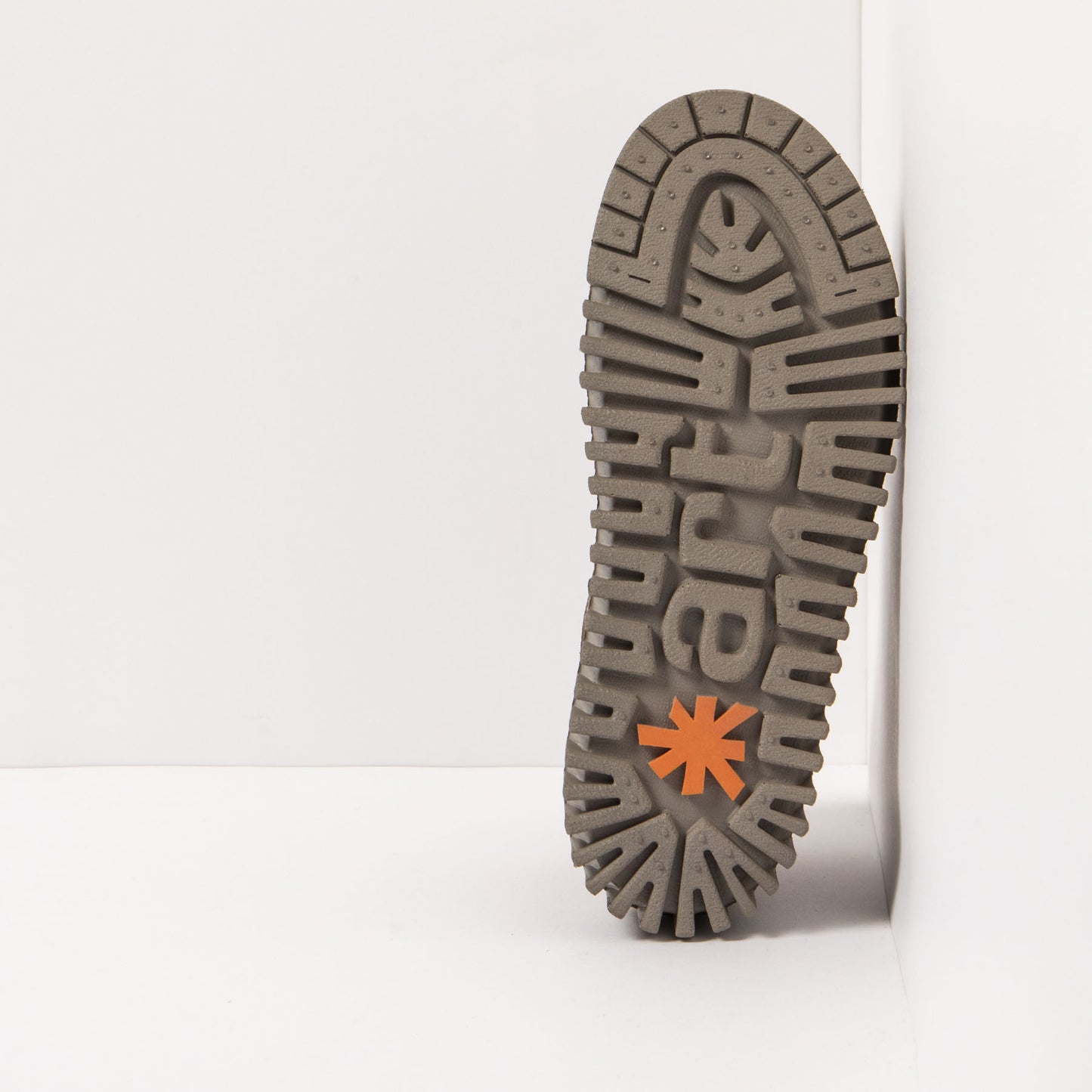 gid://shopify/Product/15785724805452_6