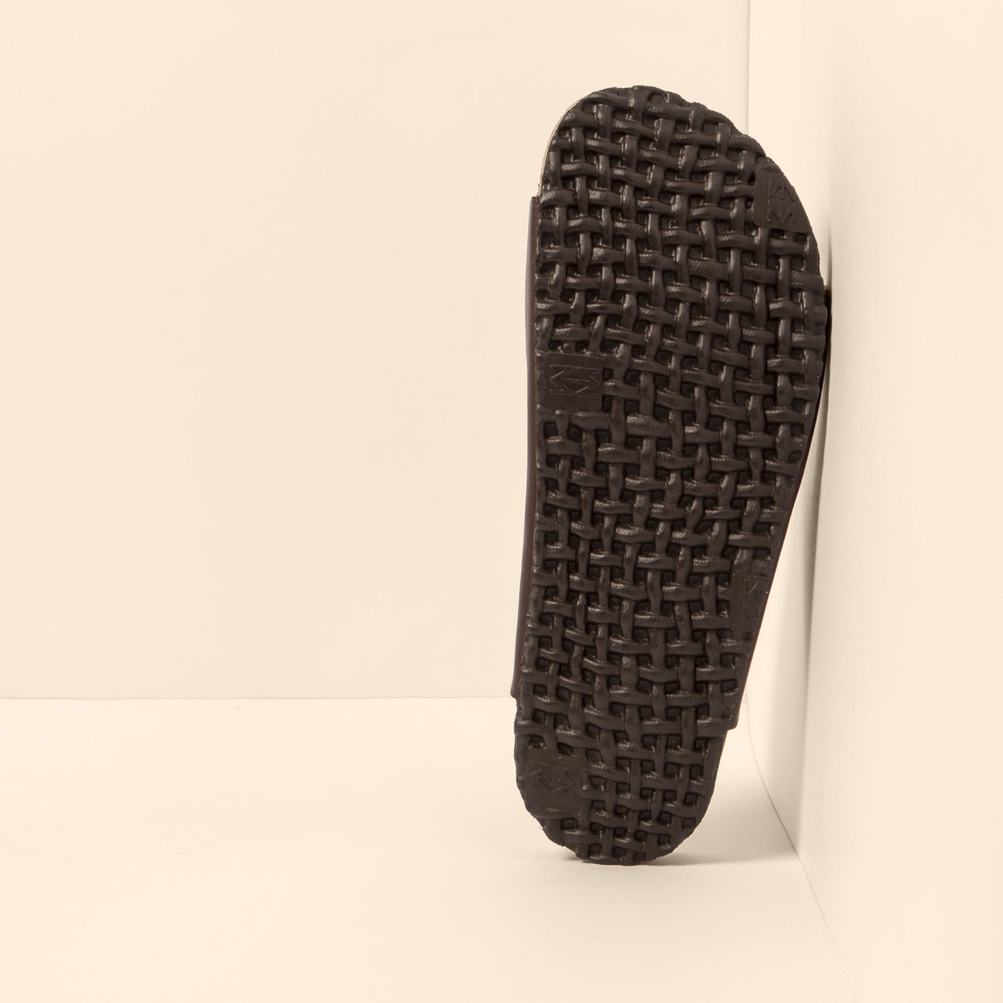 gid://shopify/Product/15791756312908_3