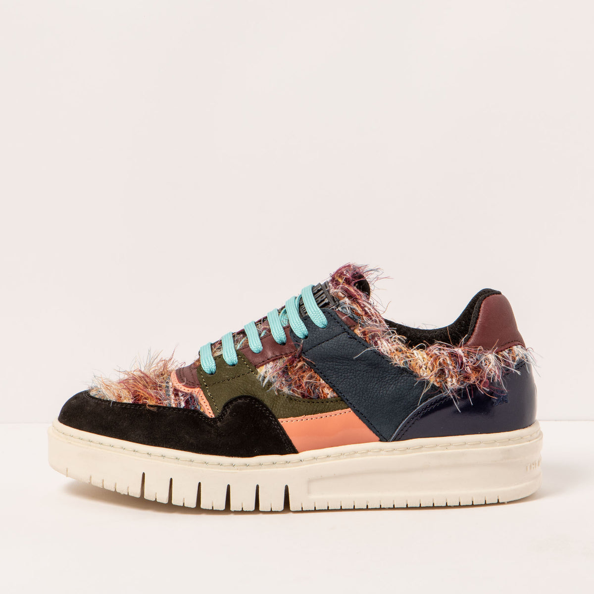 gid://shopify/Product/16172634079564_1