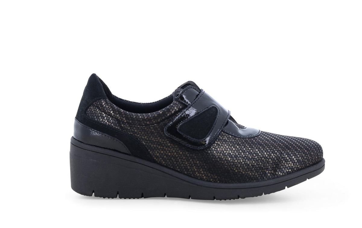 gid://shopify/Product/16118166487372_1