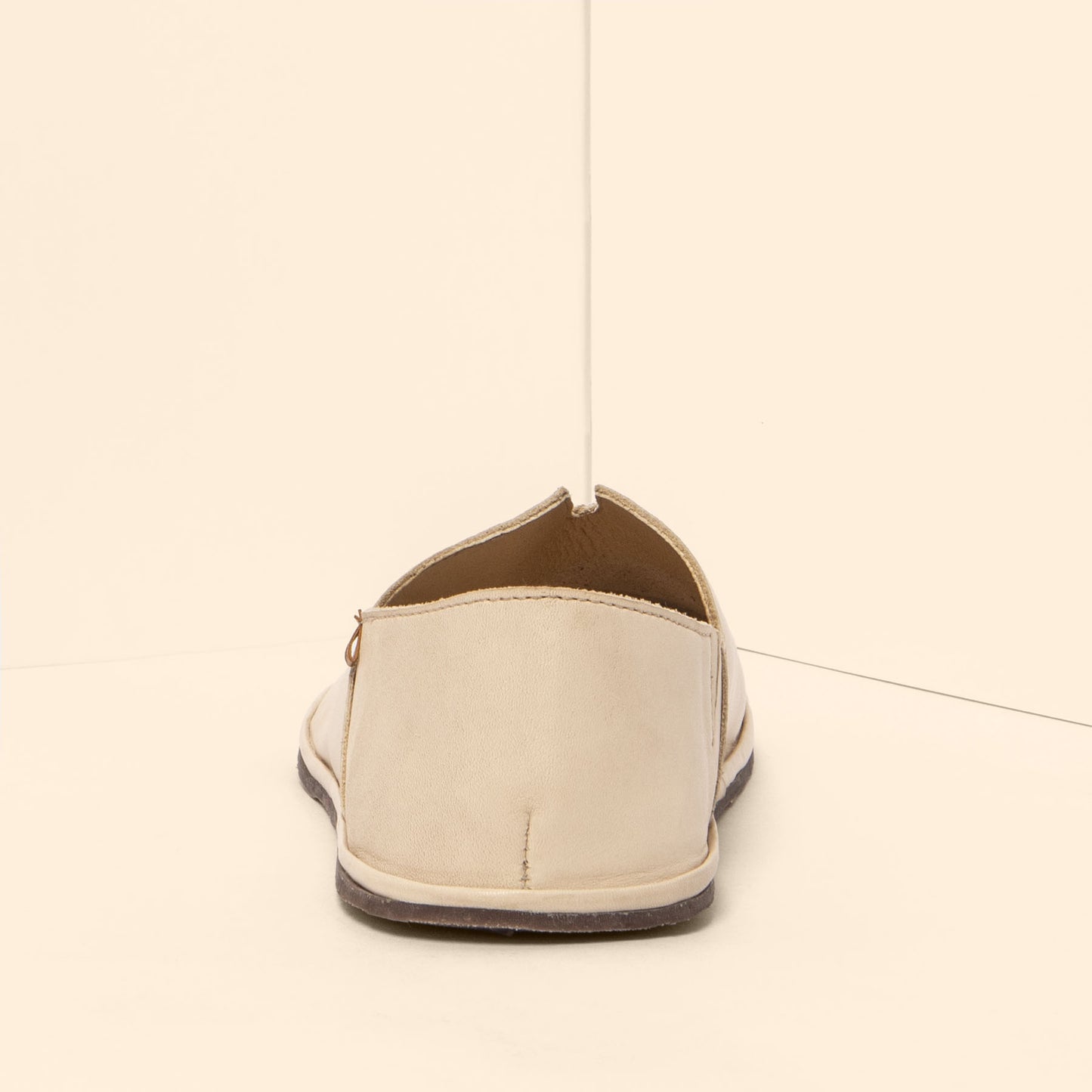gid://shopify/Product/15700422754636_5