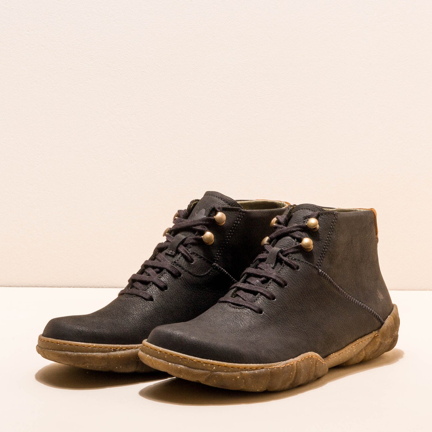 gid://shopify/Product/15699887259980_2