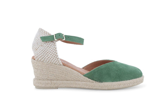 gid://shopify/Product/15686111723852_1