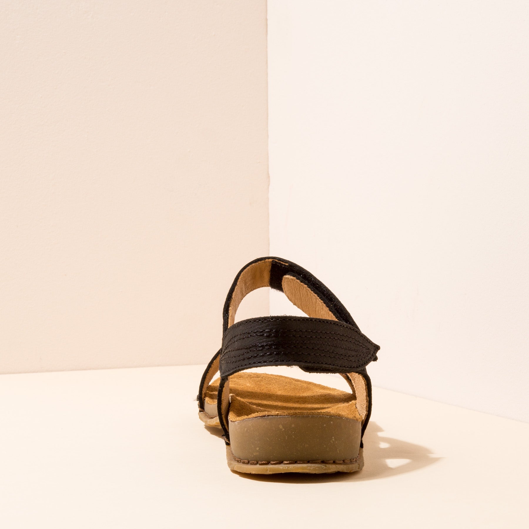 gid://shopify/Product/15700084392268_5
