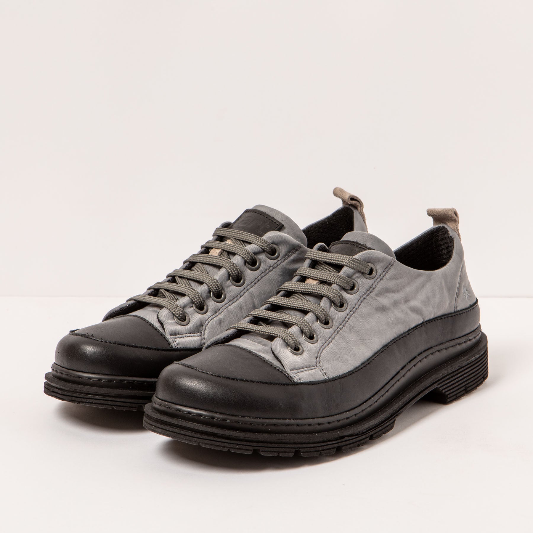 gid://shopify/Product/15694300479820_2