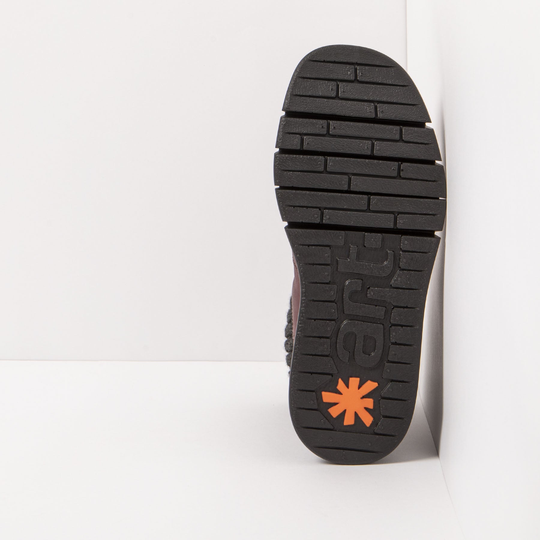 gid://shopify/Product/15785701441868_6