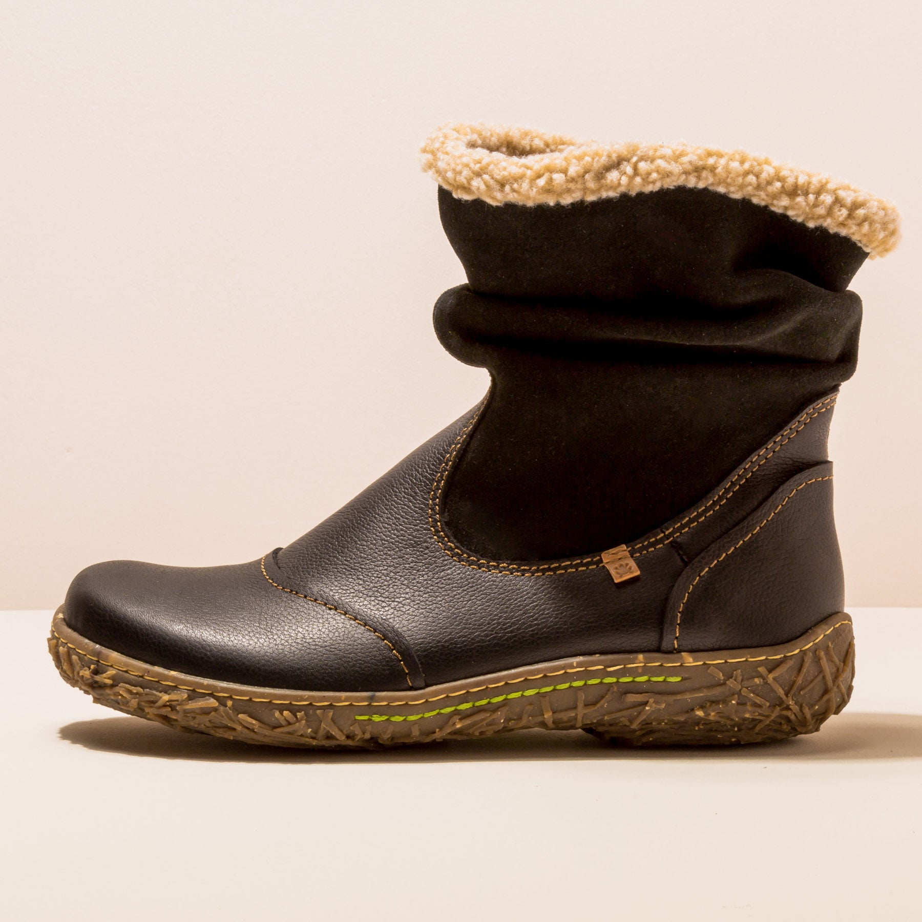 gid://shopify/Product/15700257931596_4
