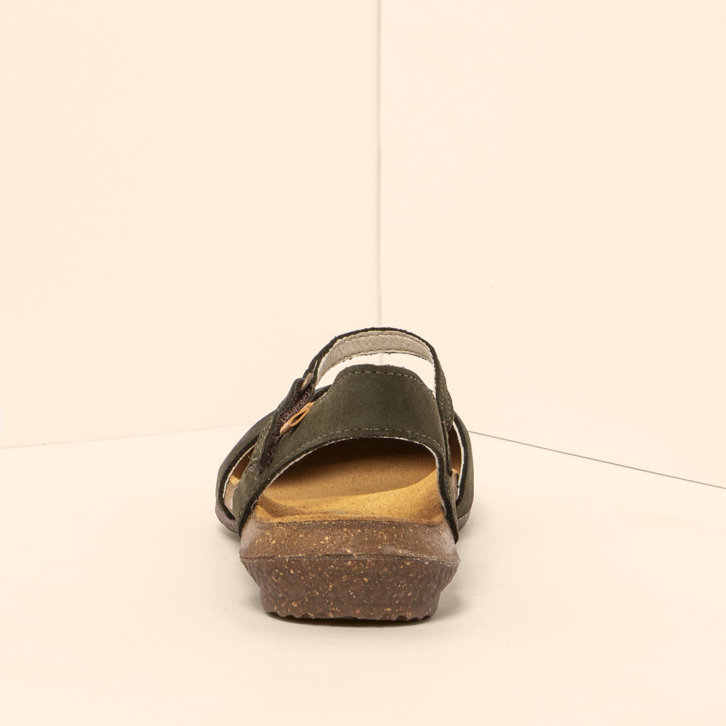 gid://shopify/Product/15700685029708_5