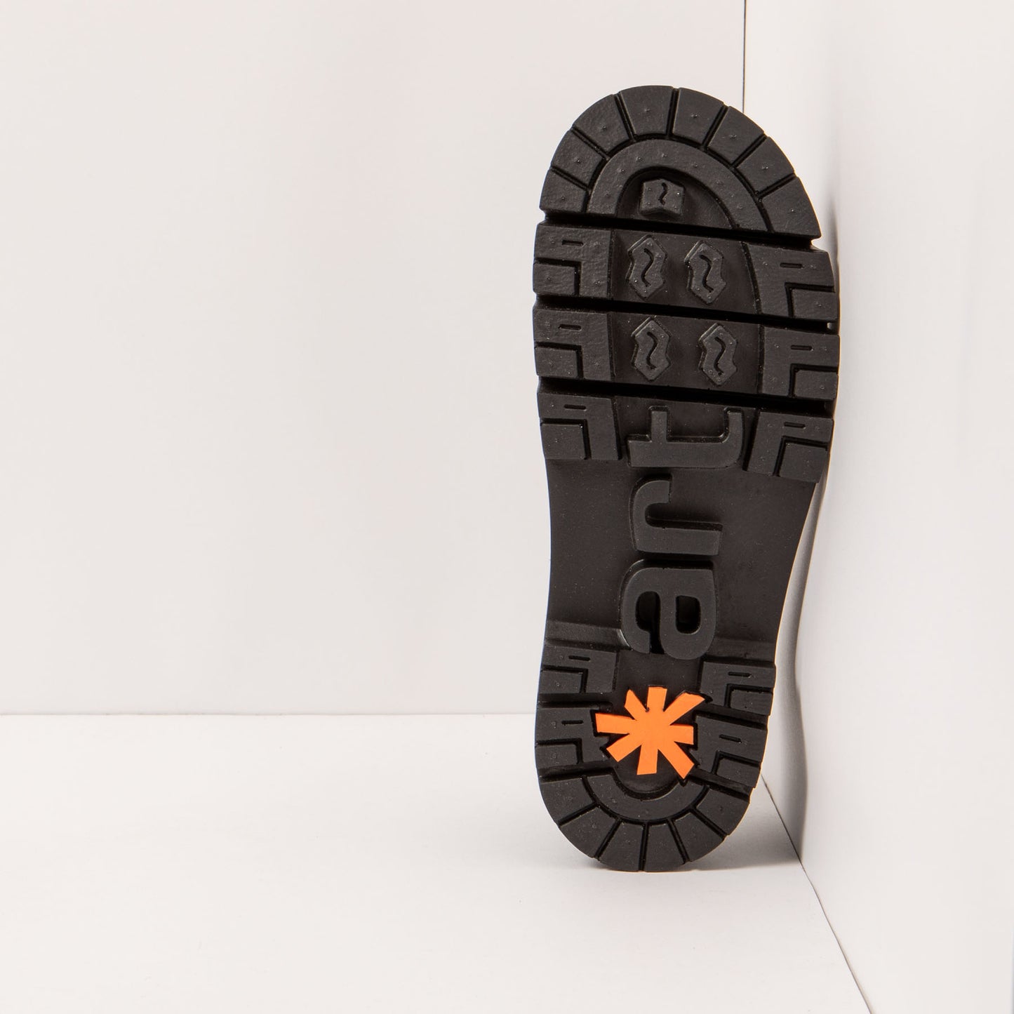 gid://shopify/Product/15694209384780_3