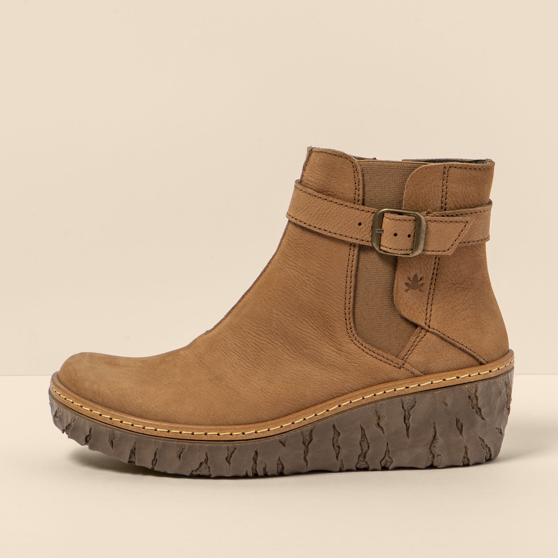 gid://shopify/Product/15699903414604_1