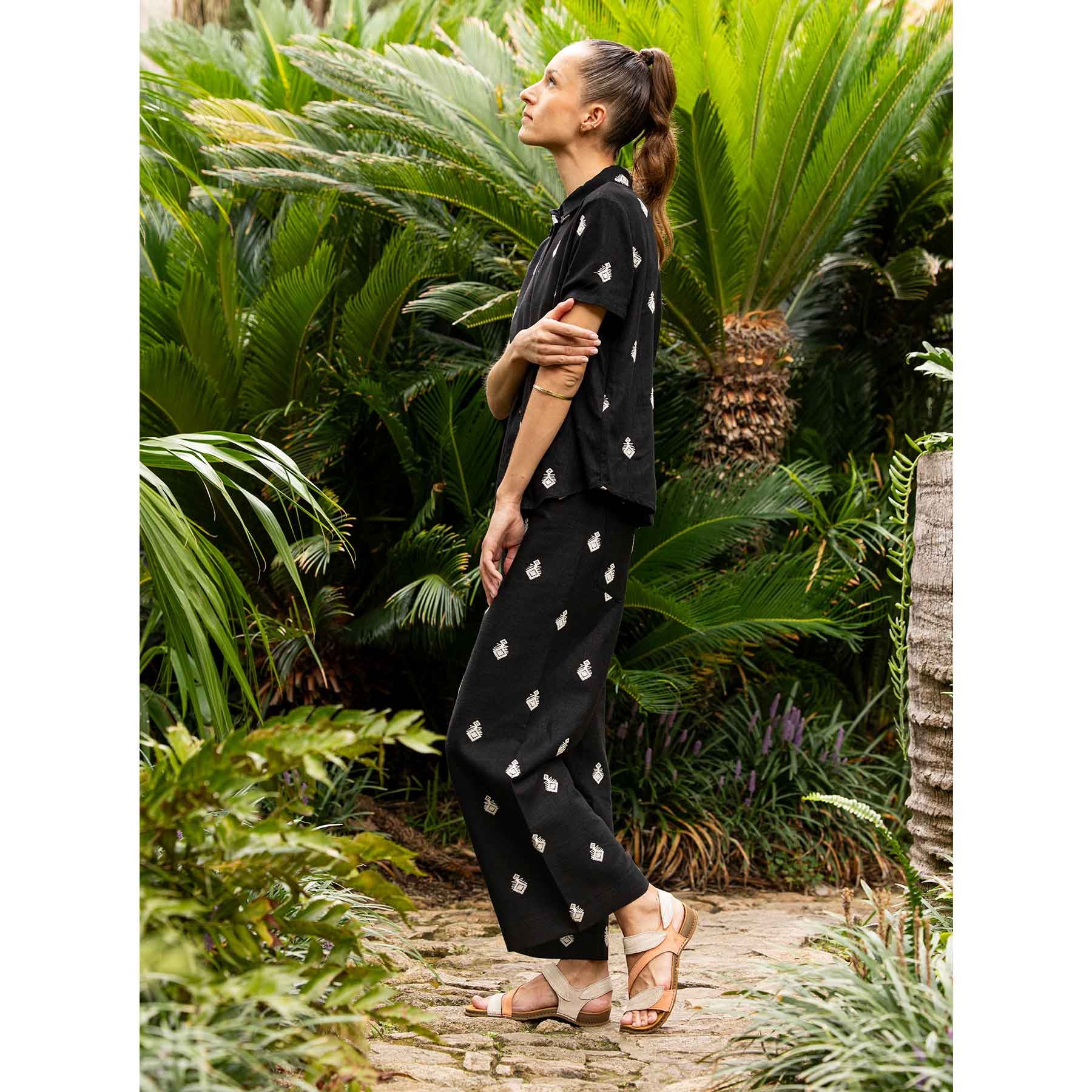 gid://shopify/Product/15700518601036_8