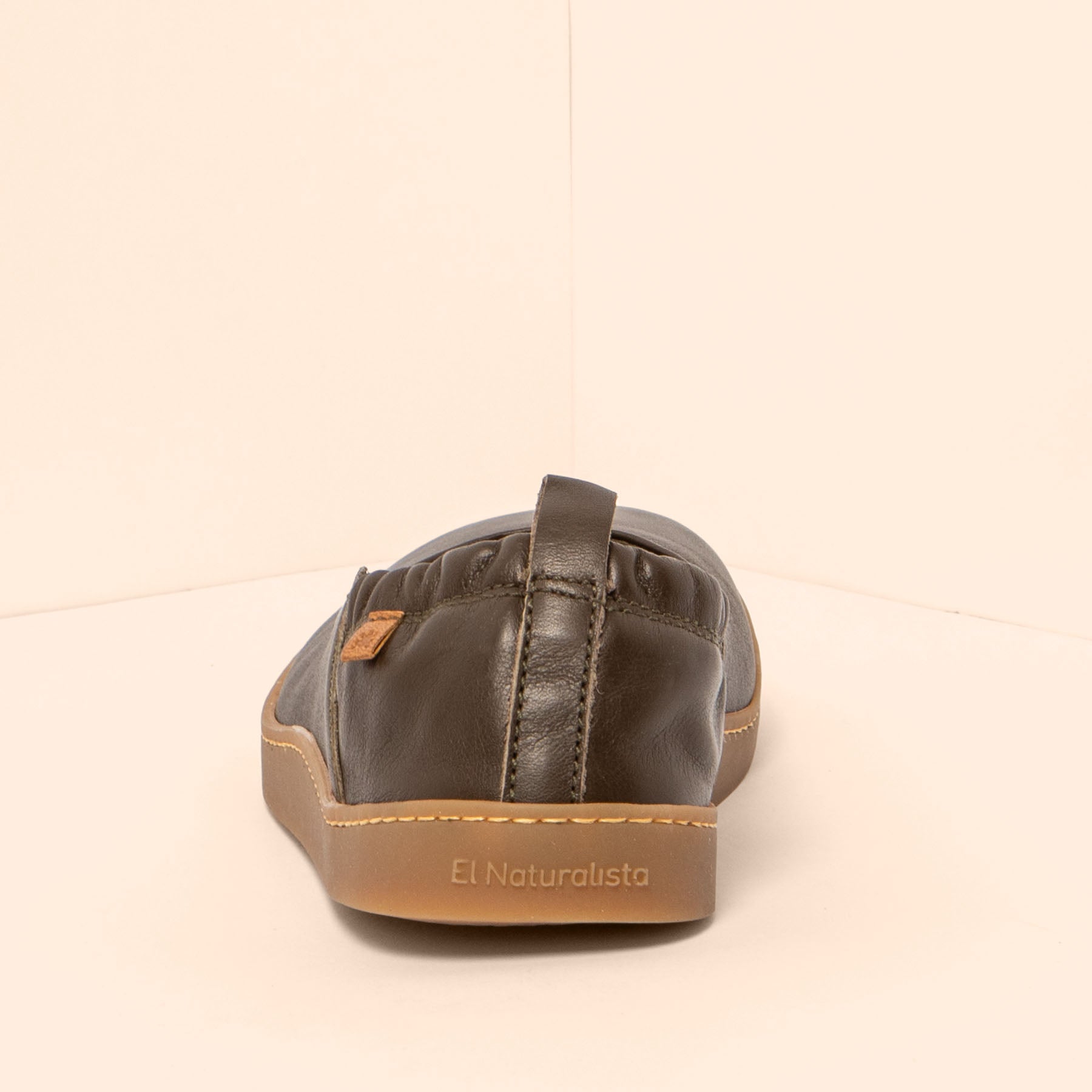 gid://shopify/Product/15700862042444_5