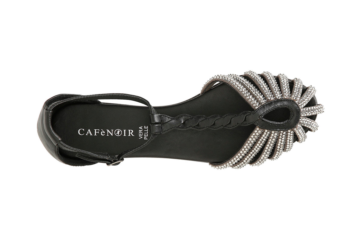 gid://shopify/Product/16121913672012_3