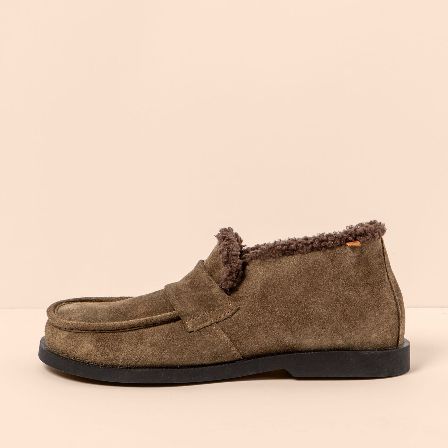 gid://shopify/Product/15700861550924_1