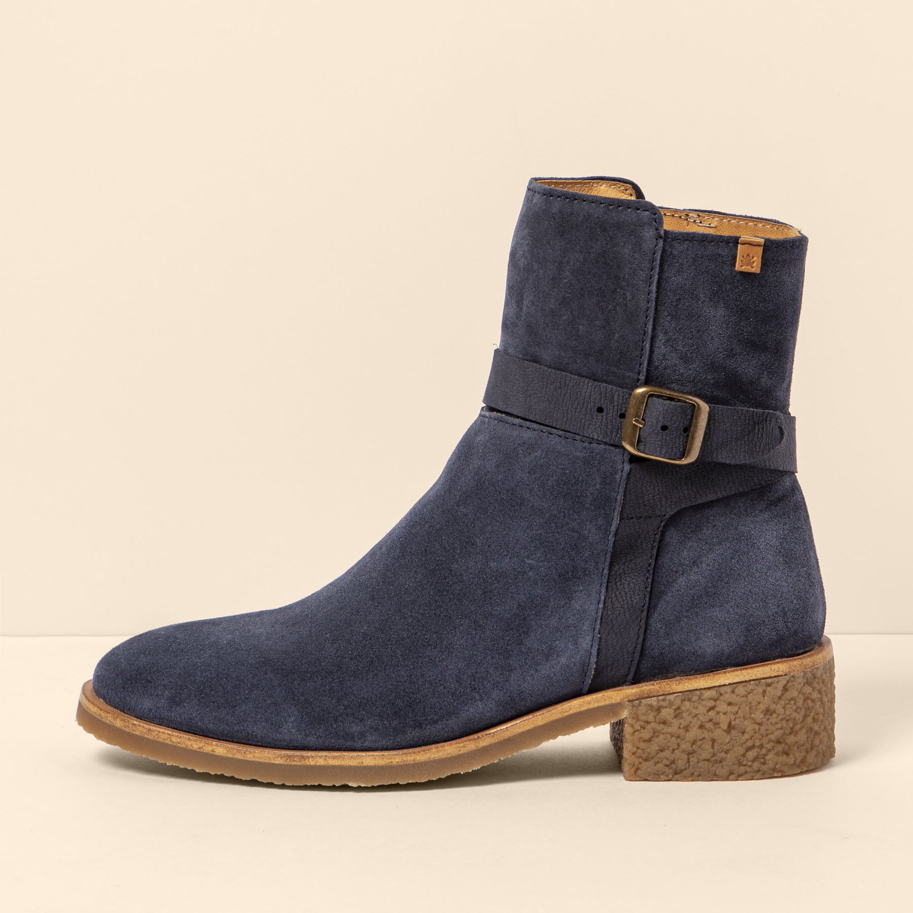 gid://shopify/Product/15700161397068_4