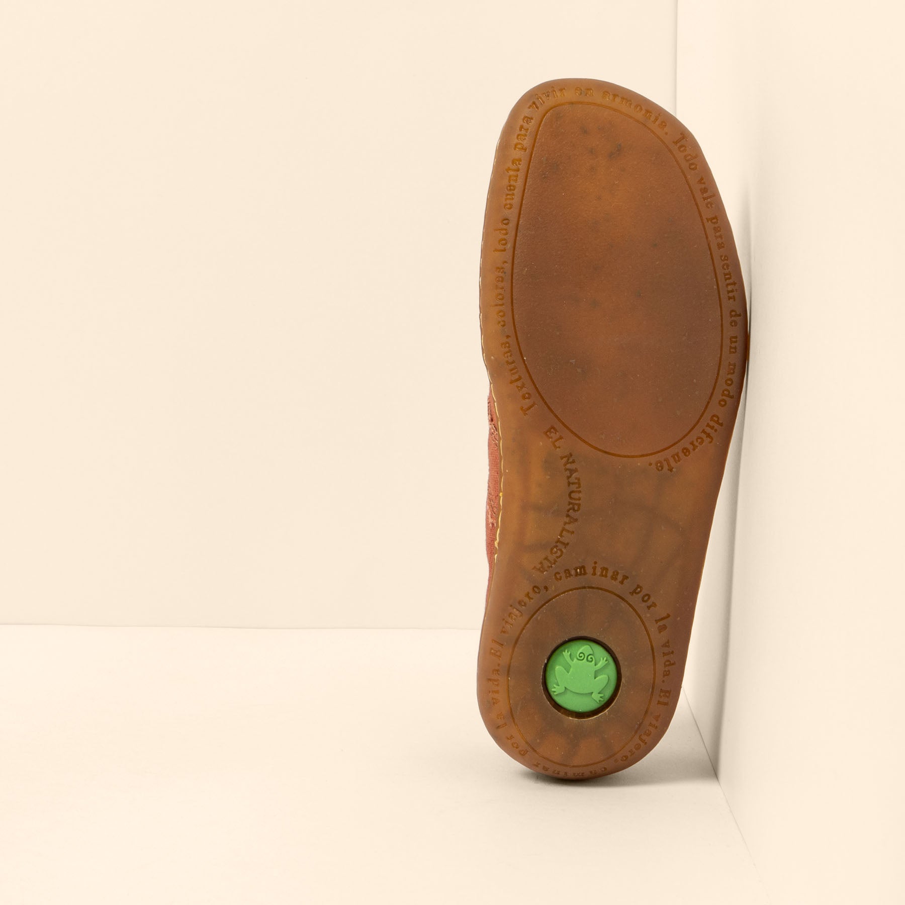 gid://shopify/Product/15700350239052_3