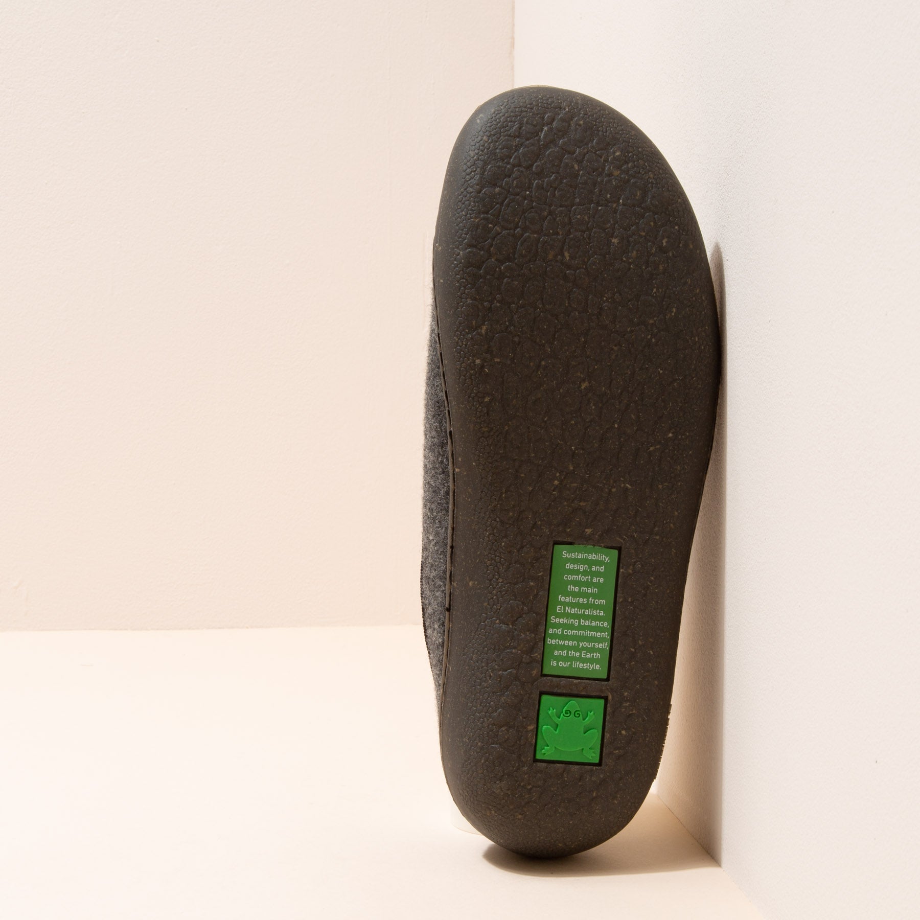 gid://shopify/Product/15700282605900_6