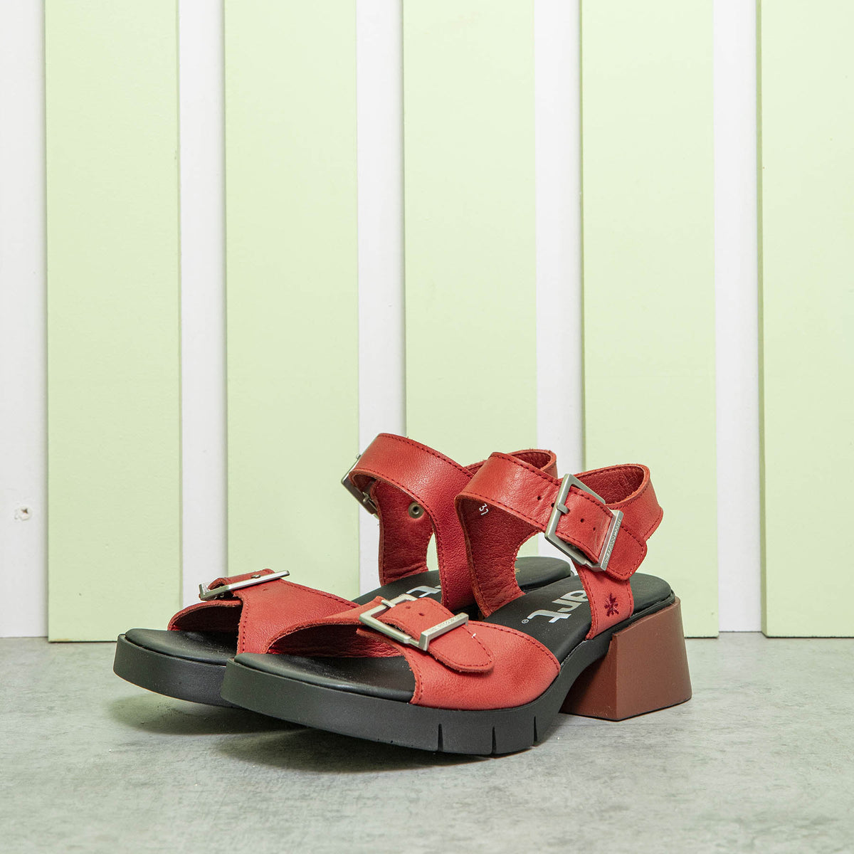 gid://shopify/Product/16173091848524_7