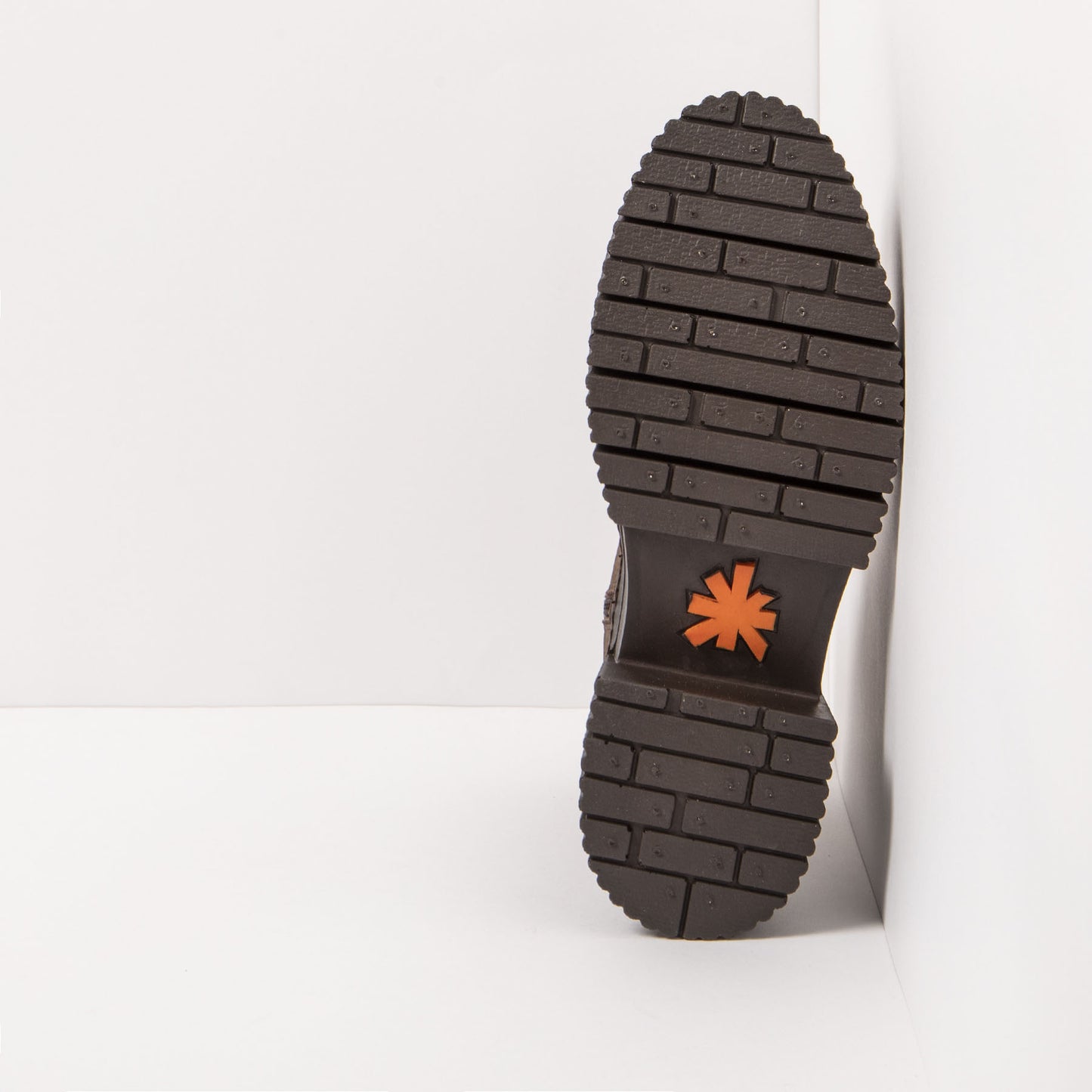gid://shopify/Product/15785706848588_6