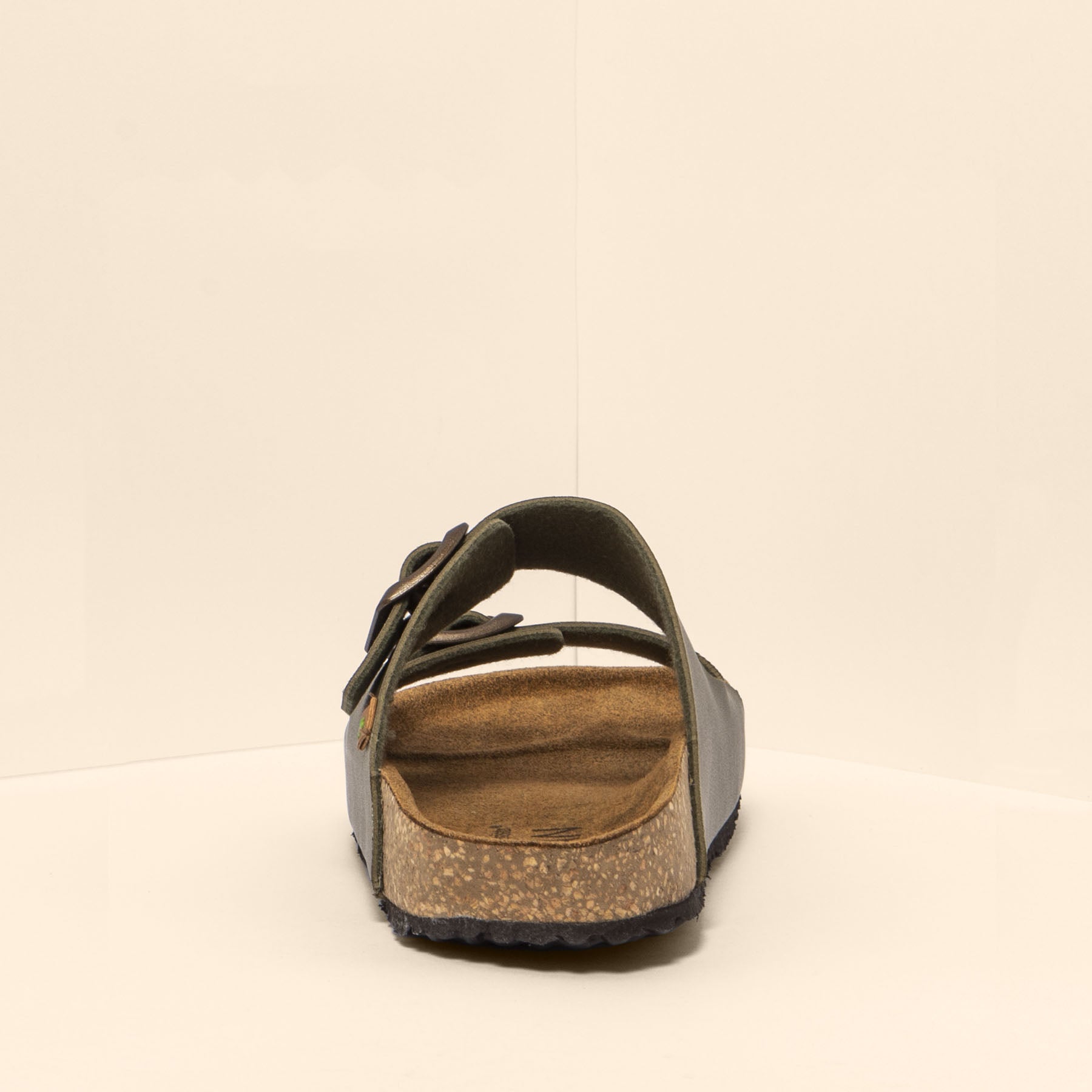 gid://shopify/Product/15700308132172_8