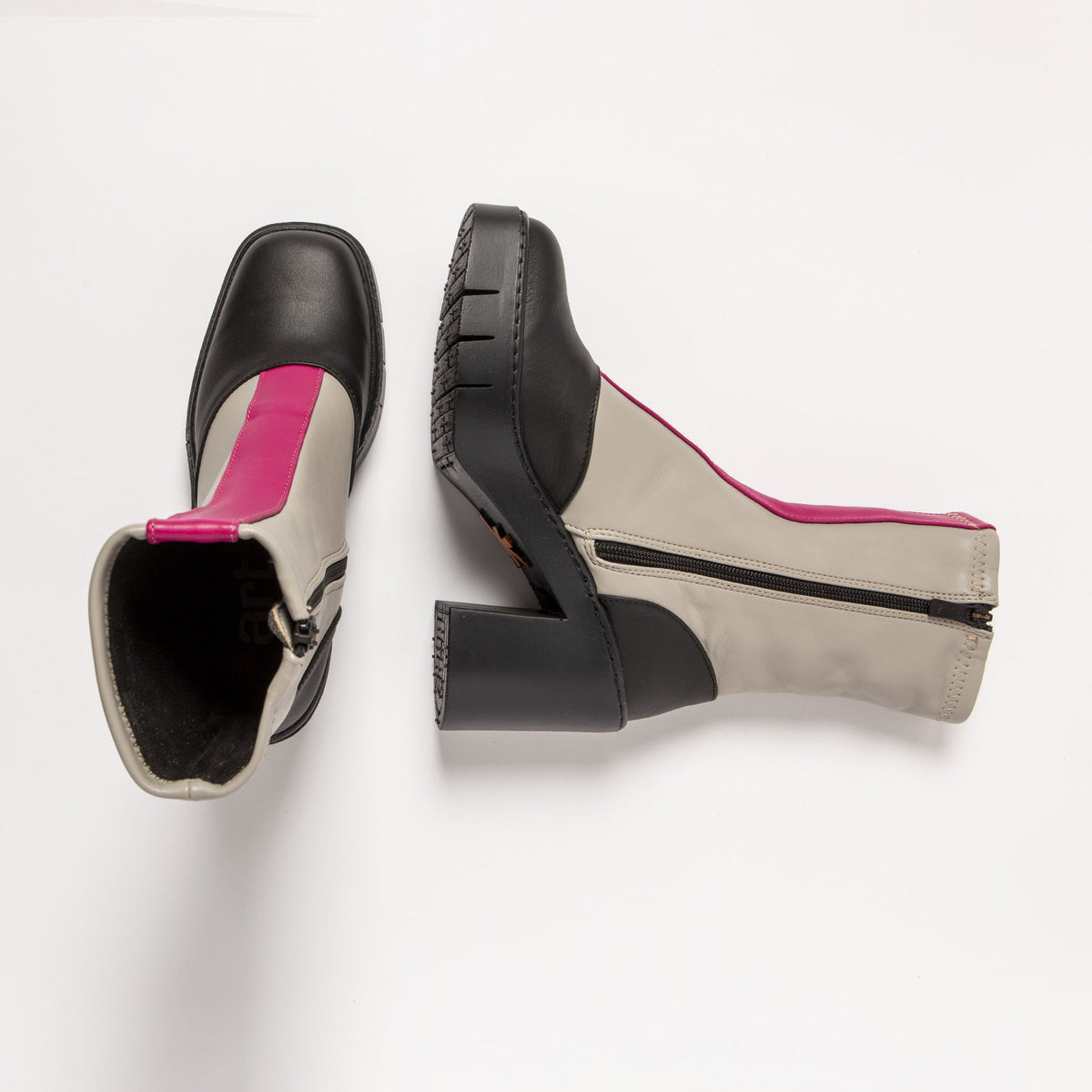 gid://shopify/Product/16171767103820_7