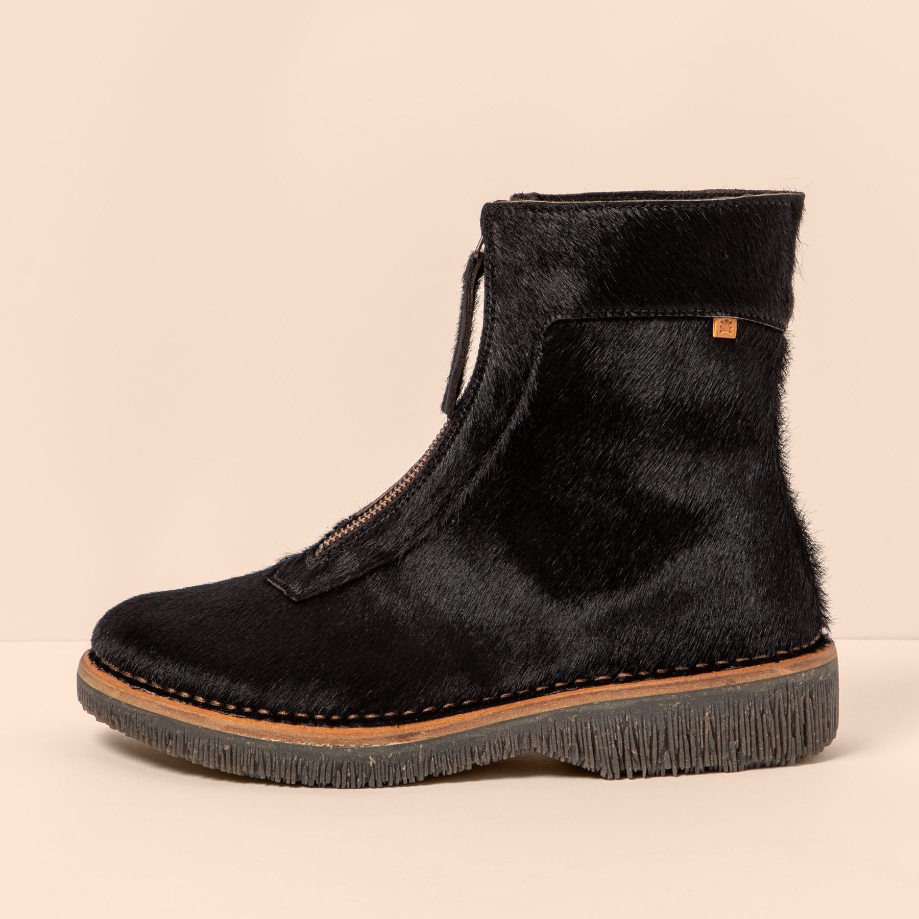gid://shopify/Product/15700833272140_1