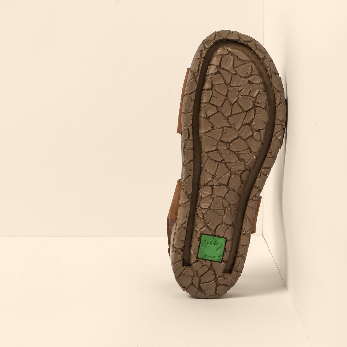 gid://shopify/Product/15700128956748_6