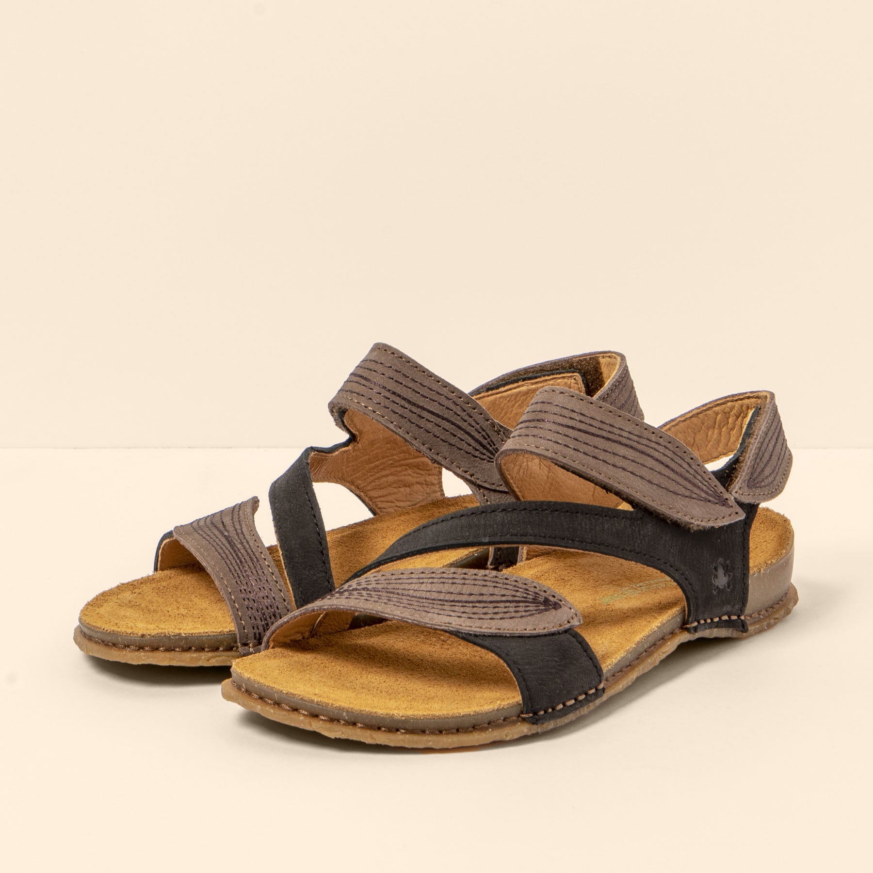gid://shopify/Product/15791569994060_5