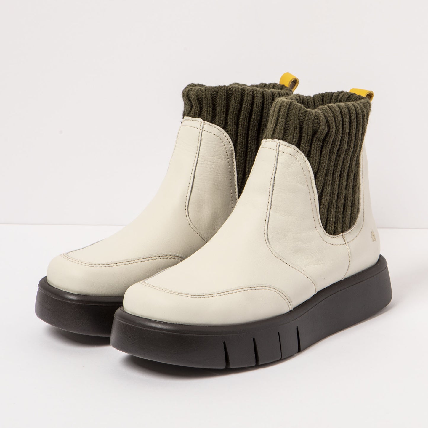 gid://shopify/Product/15785701605708_5