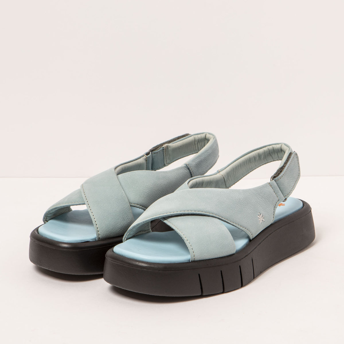 gid://shopify/Product/16172068274508_2