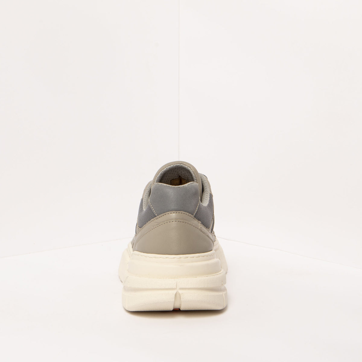 gid://shopify/Product/16171398398284_8