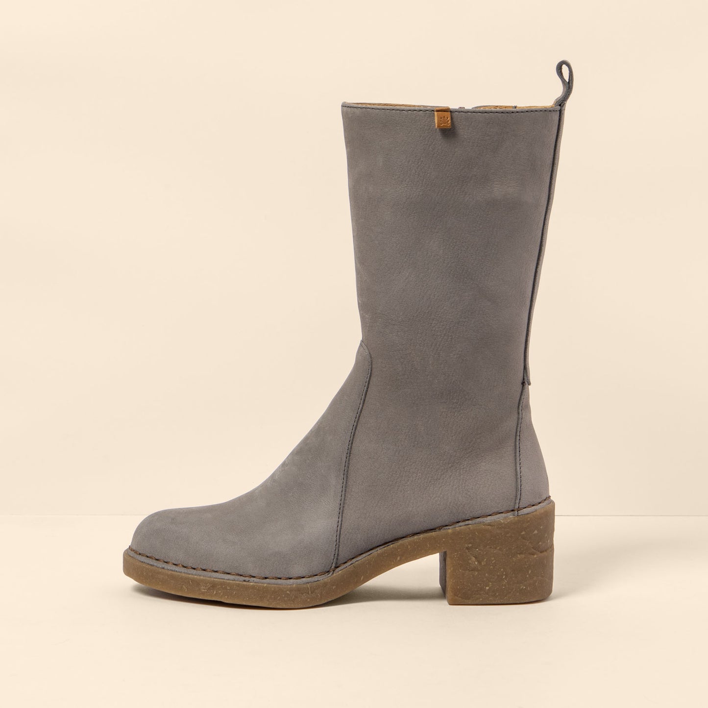 gid://shopify/Product/15700047429964_1